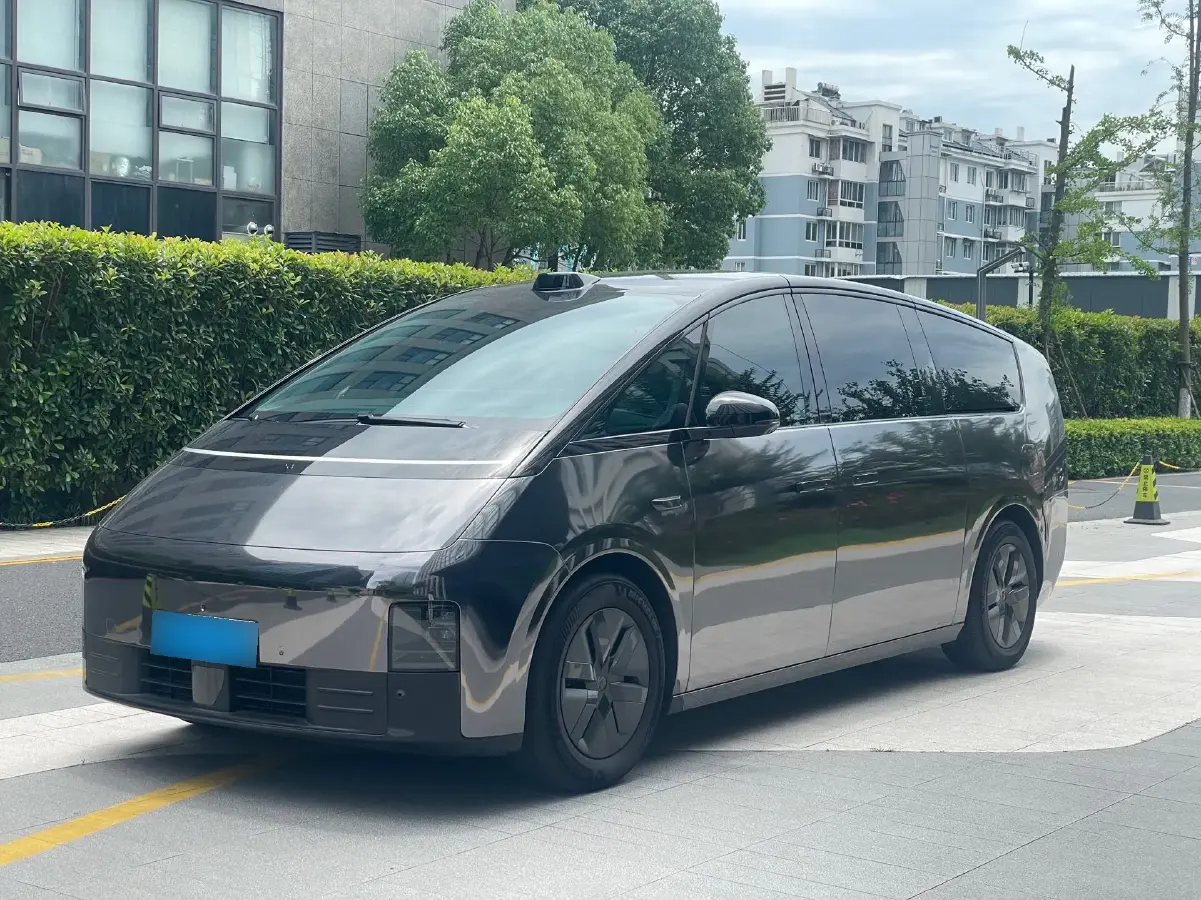 2024 Li MEGA BEV 102.7KWH