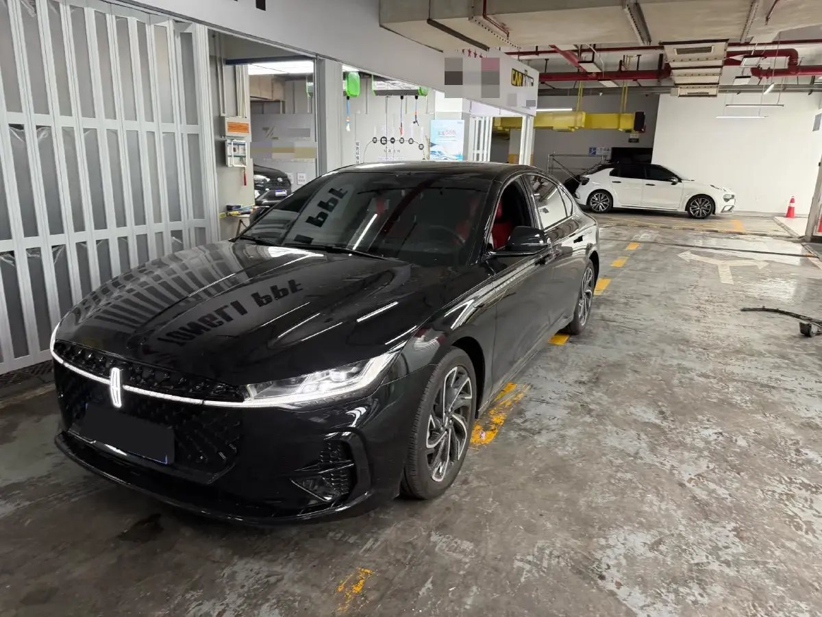 2025 Lincoln Z 2.0T 294HP L4 E-CVT Hybrid