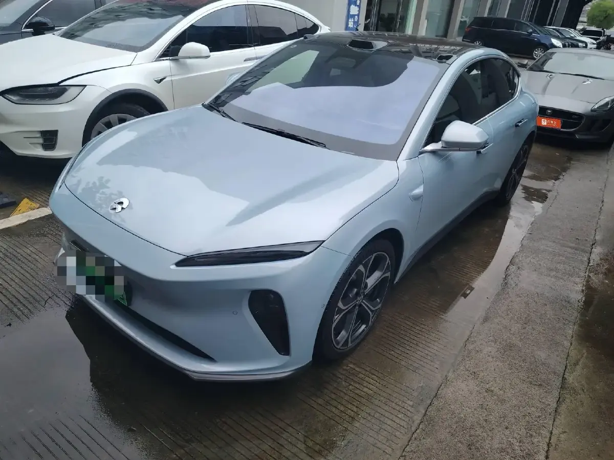 2024 NIO ET5 BEV 75KWH