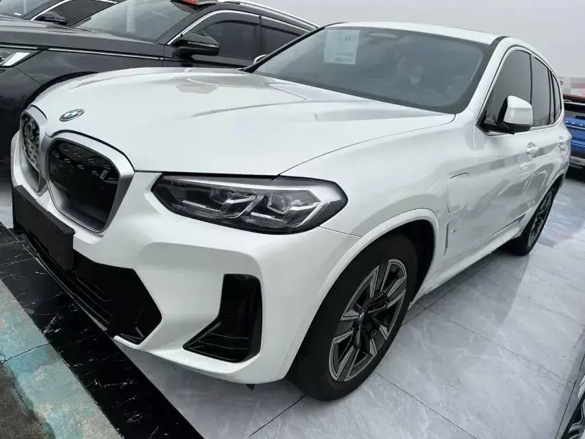 2024 BMW iX3 BEV 80KWH
