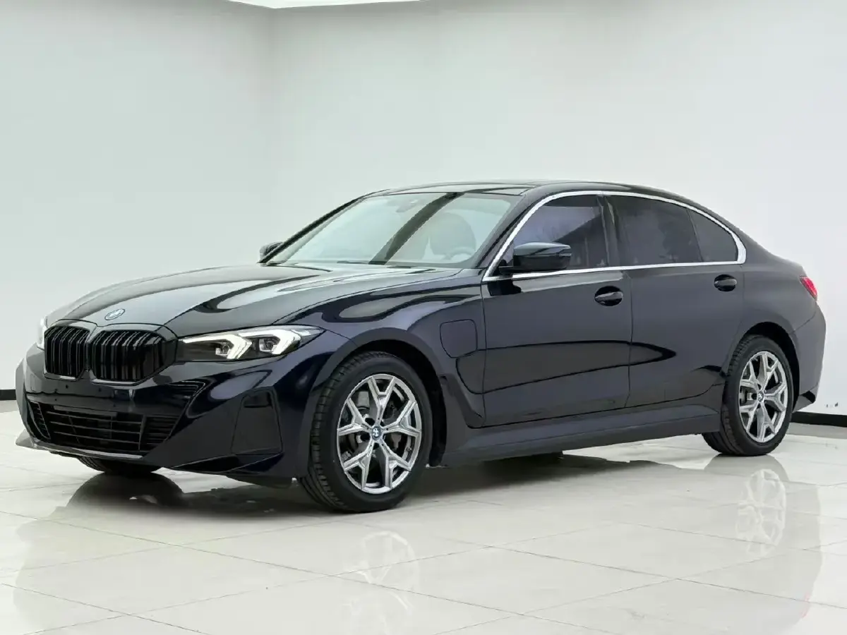 2022 BMW i3 BEV 70KWH