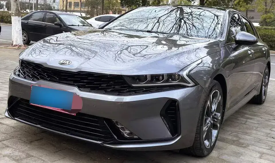 2020 Kia K5 2.0T 240HP L4 8AT