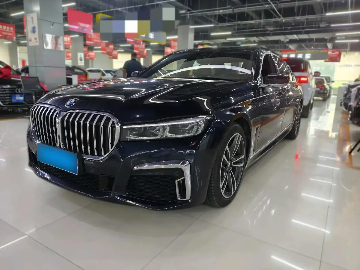 2021 BMW 7 Series 2.0T 265HP L4 8AT