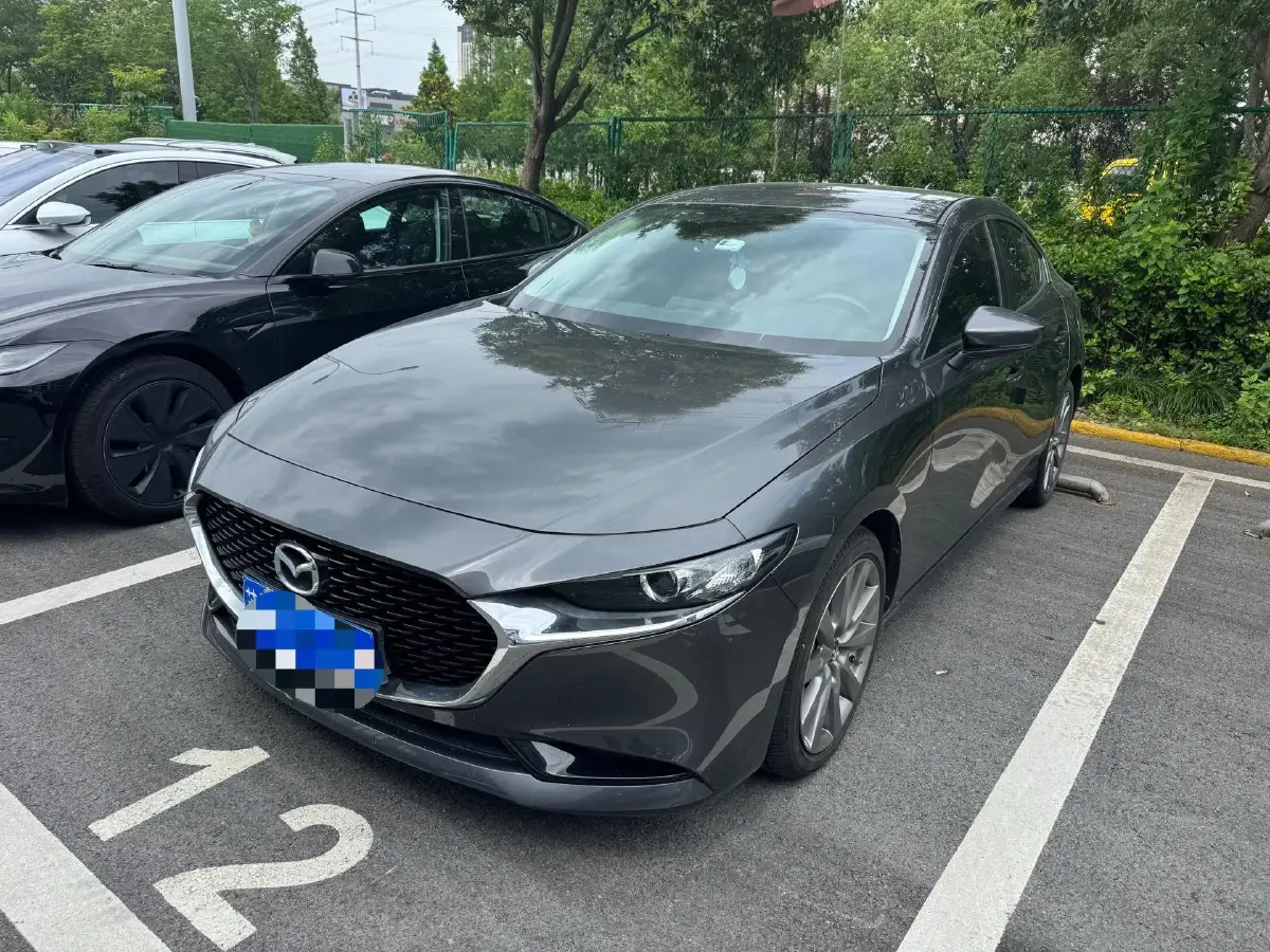 2021 Mazda 3 Axela 2.0L 158HP L4 6AT