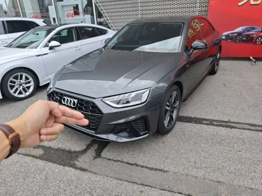 2020 Audi A4L 2.0T 190HP L4 7DCT