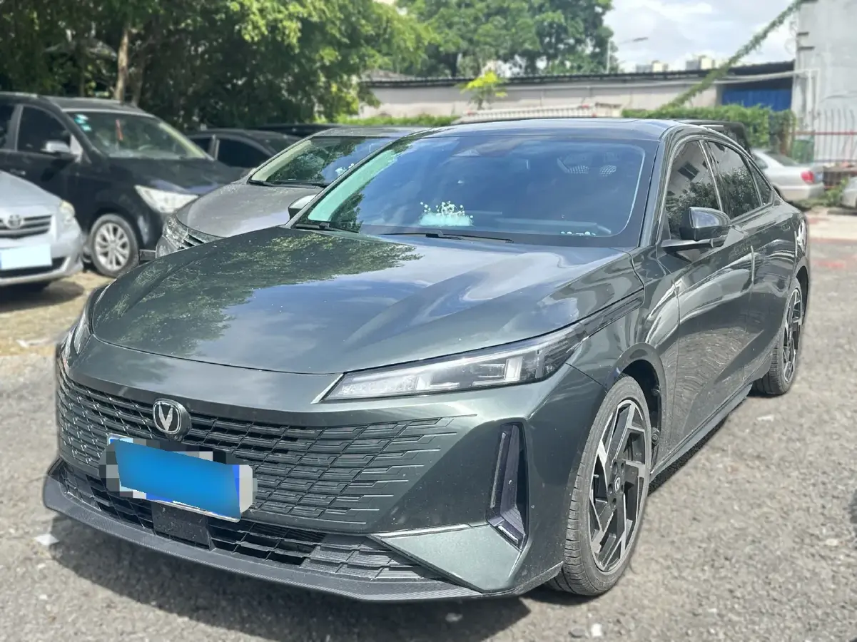 2023 ChangAn Lamore 1.5T 170HP L4 7DCT