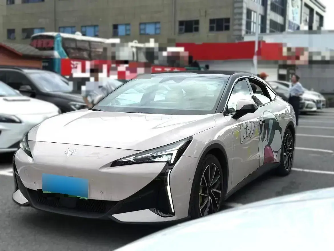 2024 ARCFOX αS5 BEV 79.2KWH