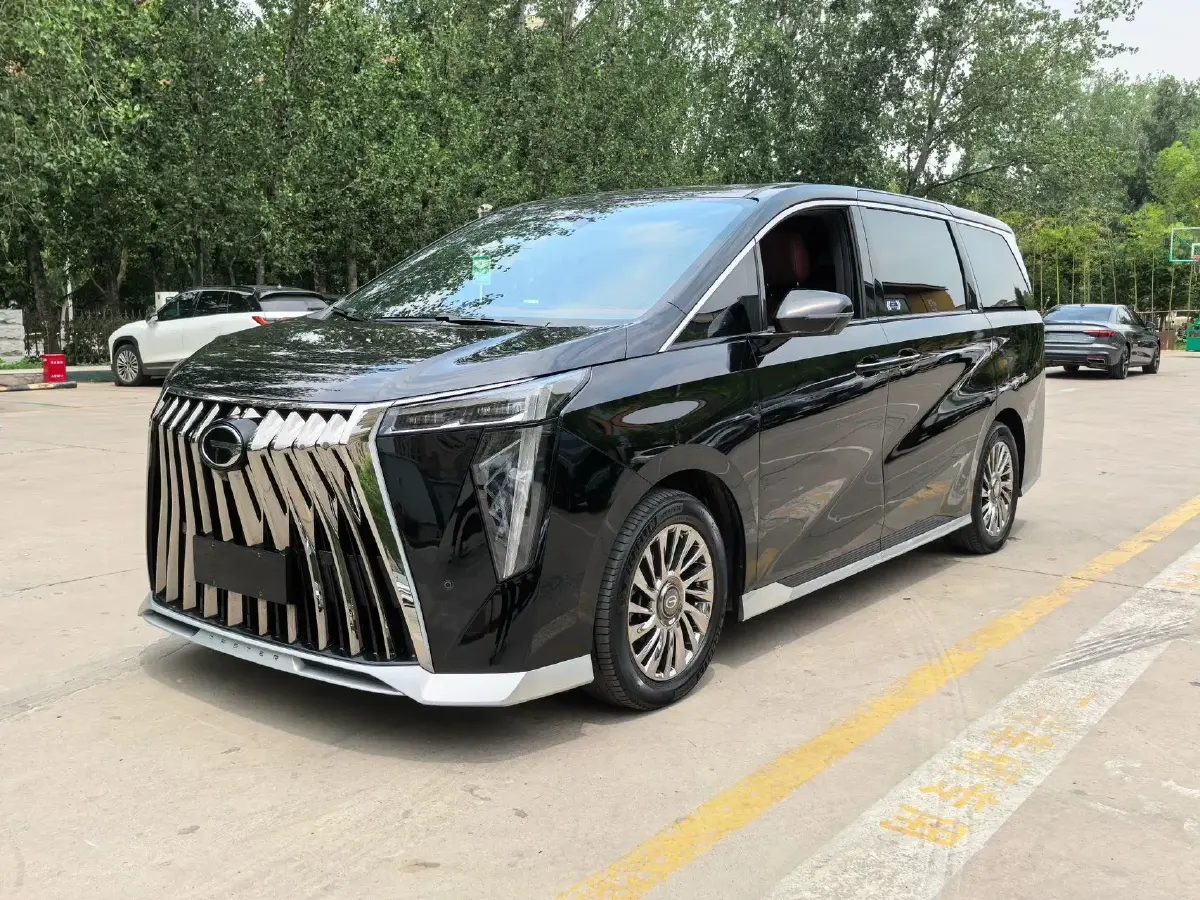 2023 GAC Trumpchi M8 2.0T 252HP L4 8AT