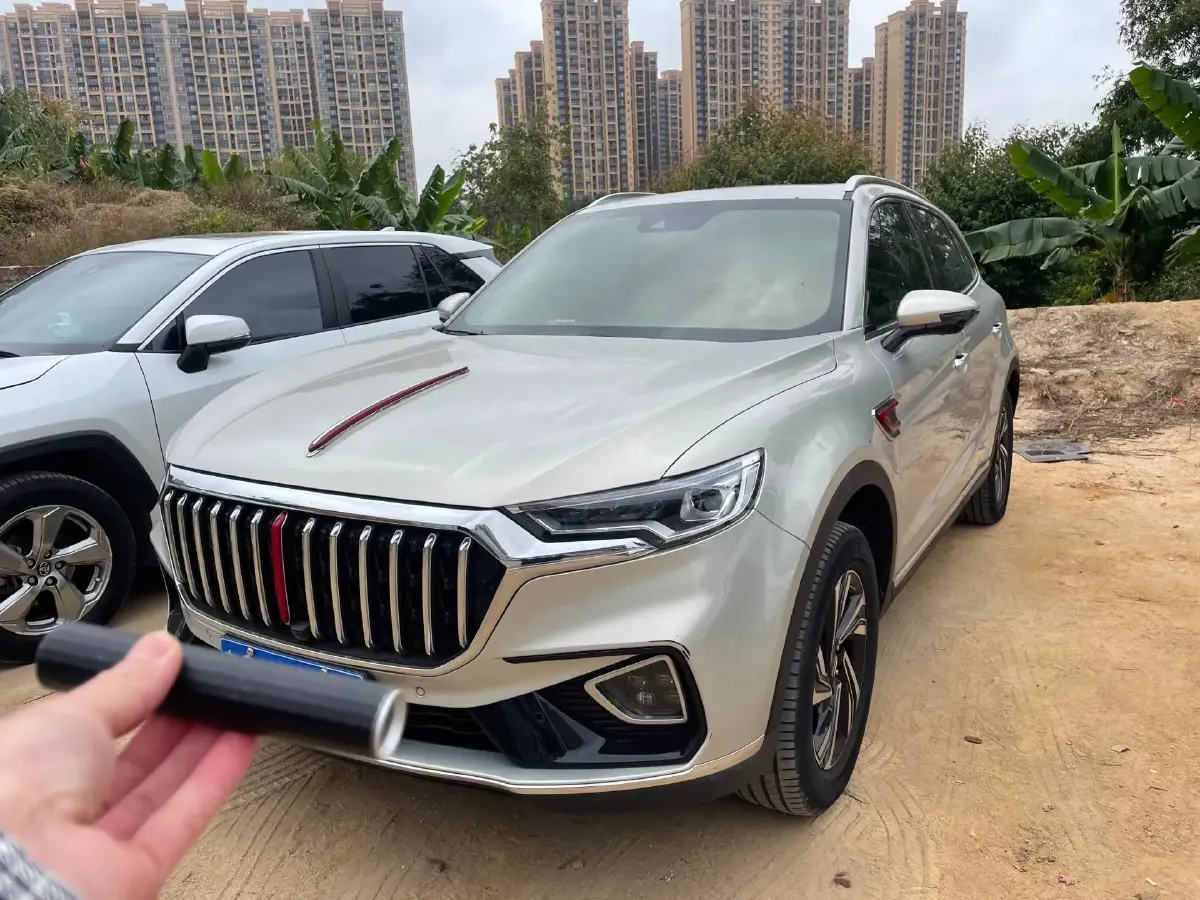 2022 HongQi HS5 2.0T 224HP L4 6AT