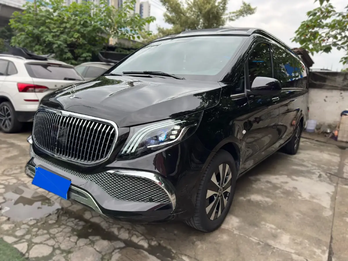 2023 Mercedes-Benz Vito 2.0T 211HP L4 9AT