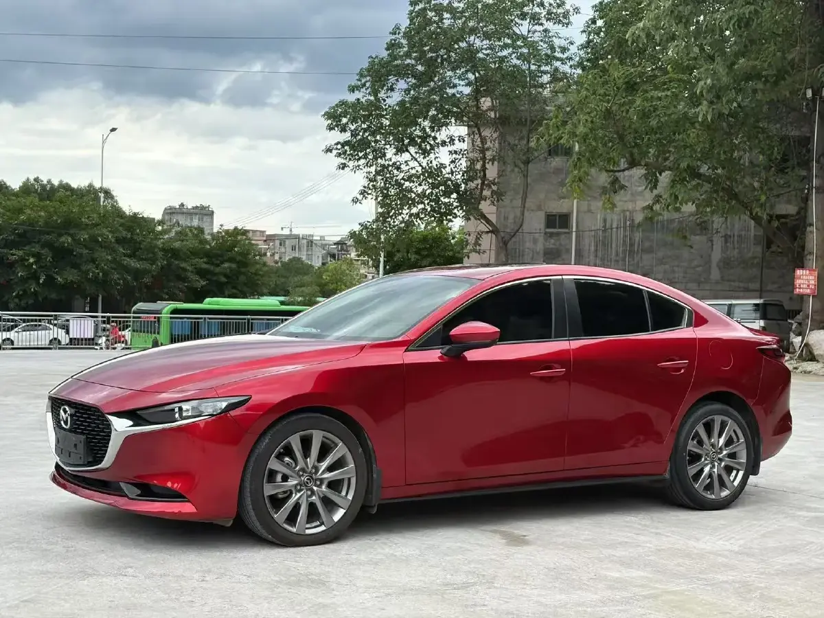 2021 Mazda 3 Axela 2.0L 158HP L4 6AT