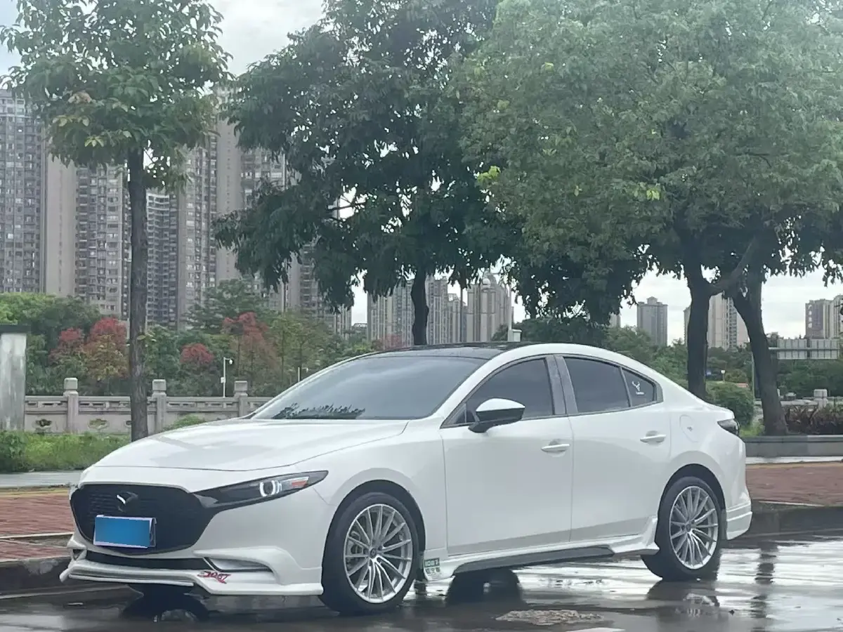2022 Mazda 3 Axela 2.0L 158HP L4 6AT