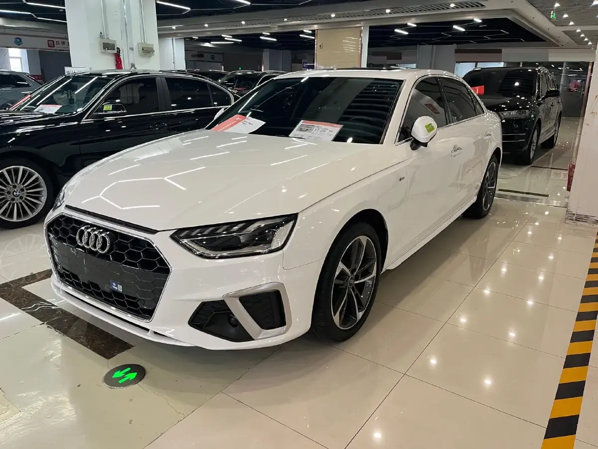 2020 Audi A4L 2.0T 150HP L4 7DCT