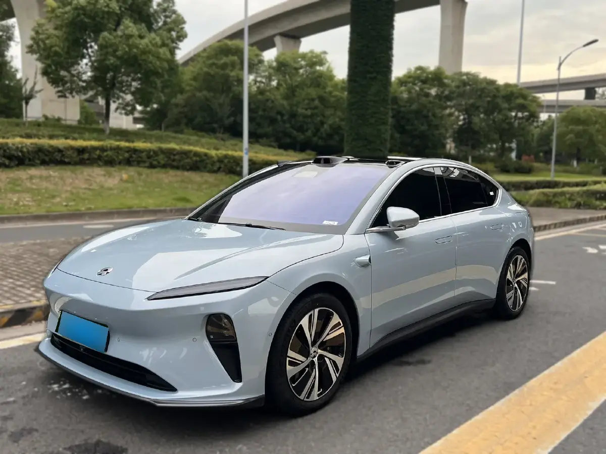2024 NIO ET5 BEV 75KWH