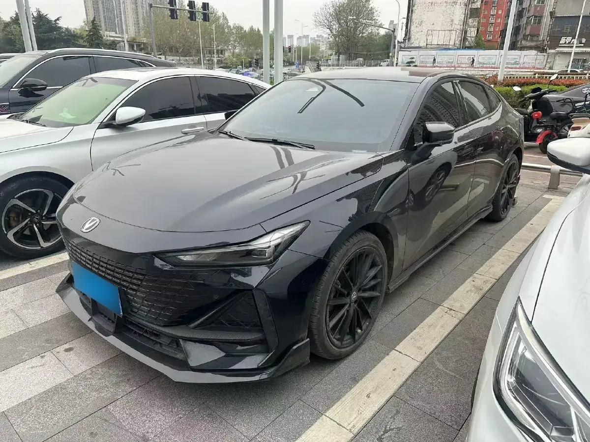 2023 ChangAn UNI-V 1.5T 188HP L4 7DCT