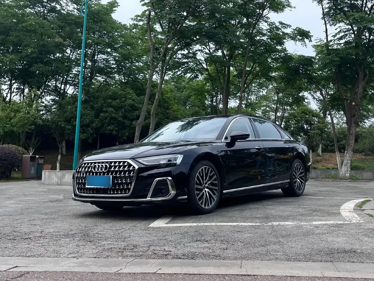 2023 Audi A8 3.0T 340HP V6 8AT