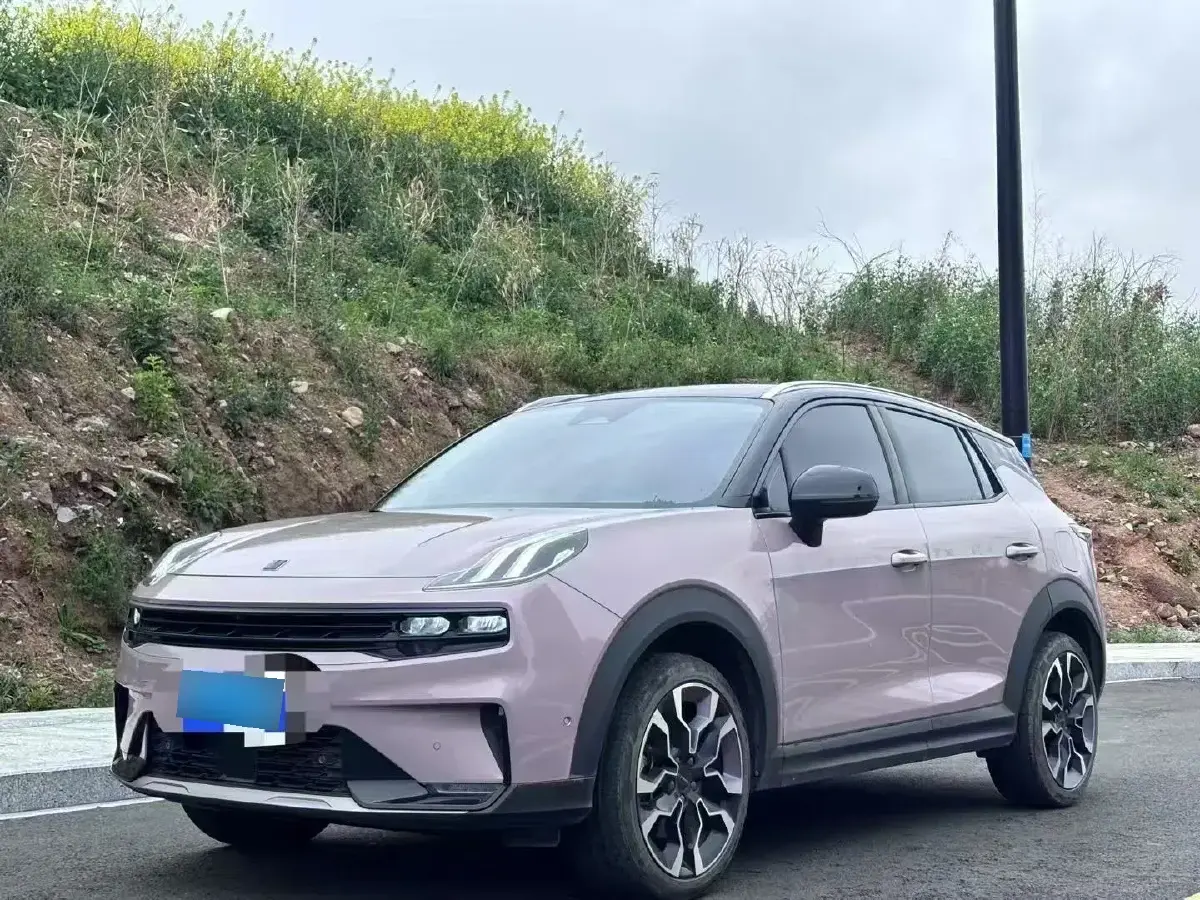 2022 LYNK&CO 06 EM-P 1.5T 177HP L3 7DCT PHEV 15.5KWH