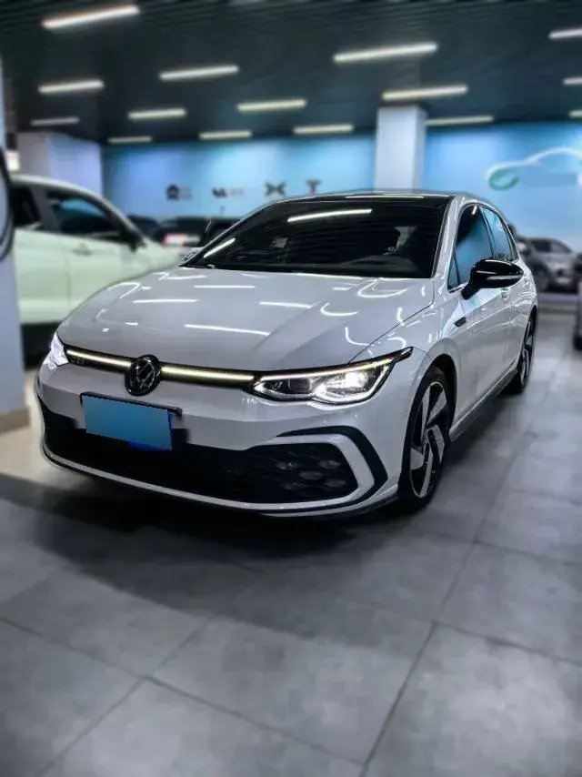 2023 Volkswagen GolfGTI 2.0T 220HP L4 7DCT