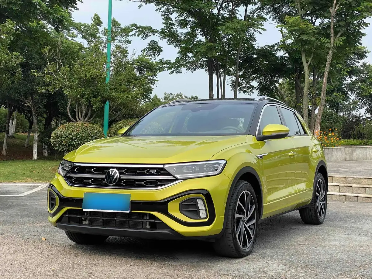 2023 Volkswagen T-Roc 1.5T 160HP L4 7DCT