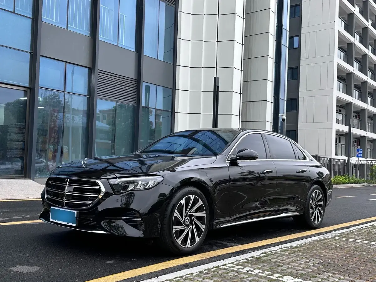 2025 Mercedes-Benz E Class 2.0T 258HP L4 9AT