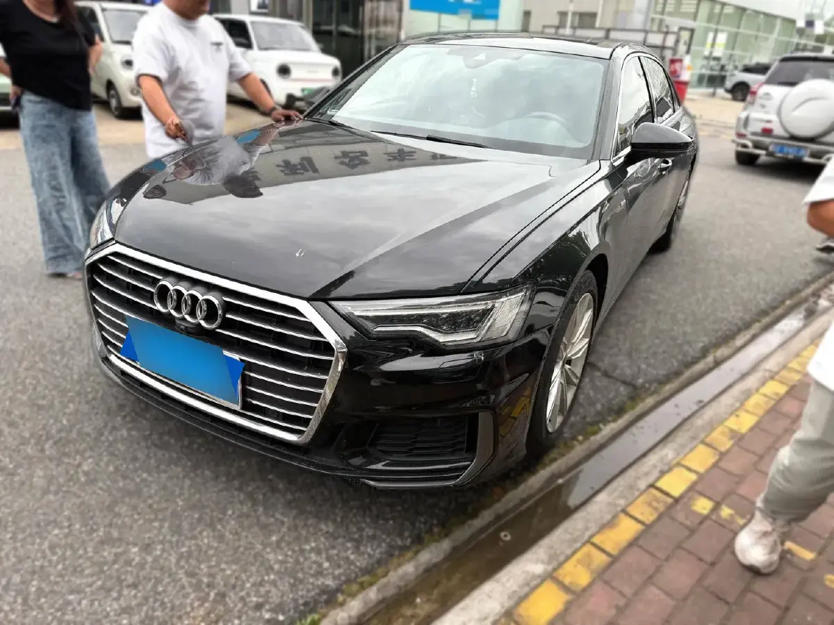 2022 Audi A6L 2.0T 224HP L4 7DCT
