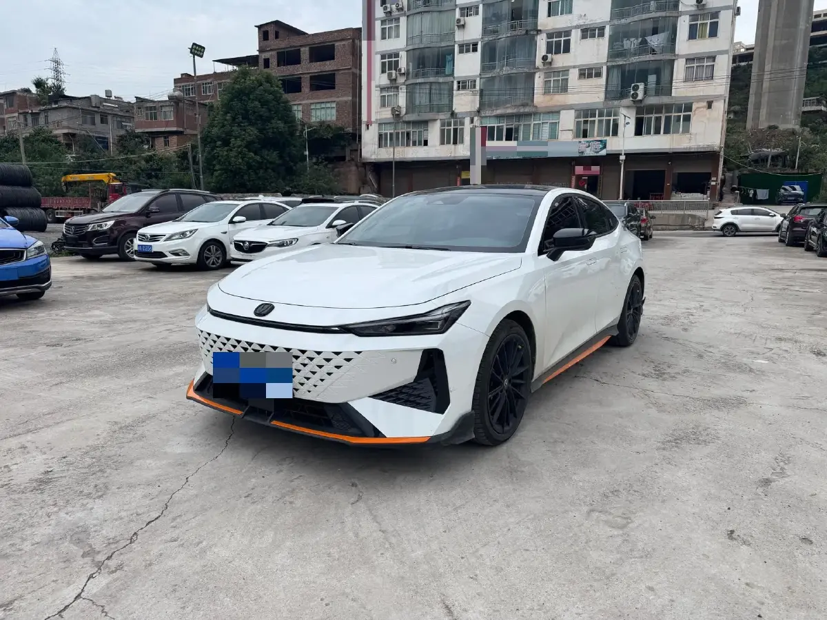 2024 ChangAn UNI-V 1.5T 188HP L4 7DCT