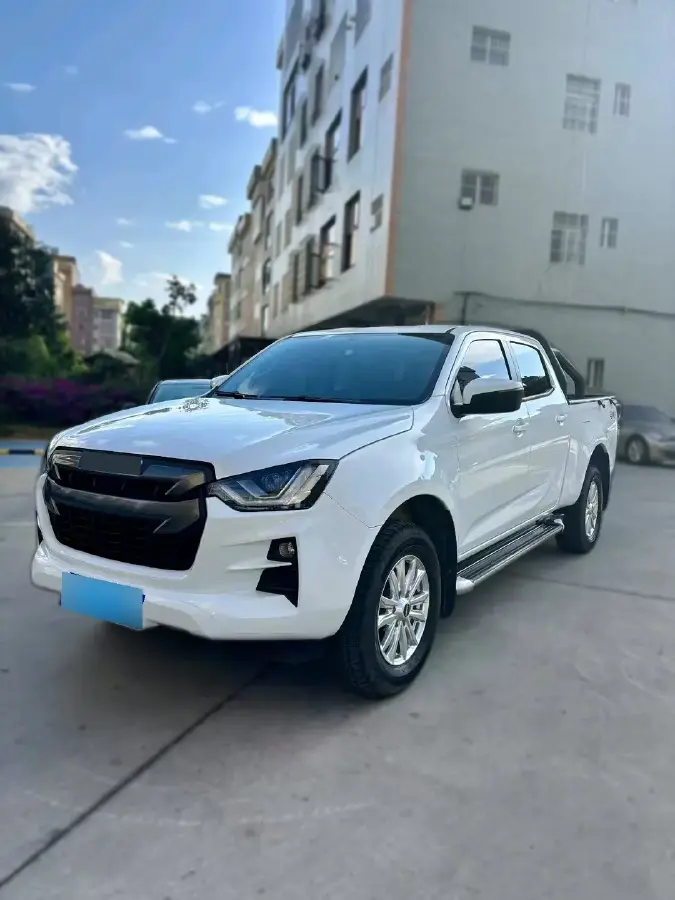 2023 Isuzu LingTuo 2.5T 150HP L4 6MT