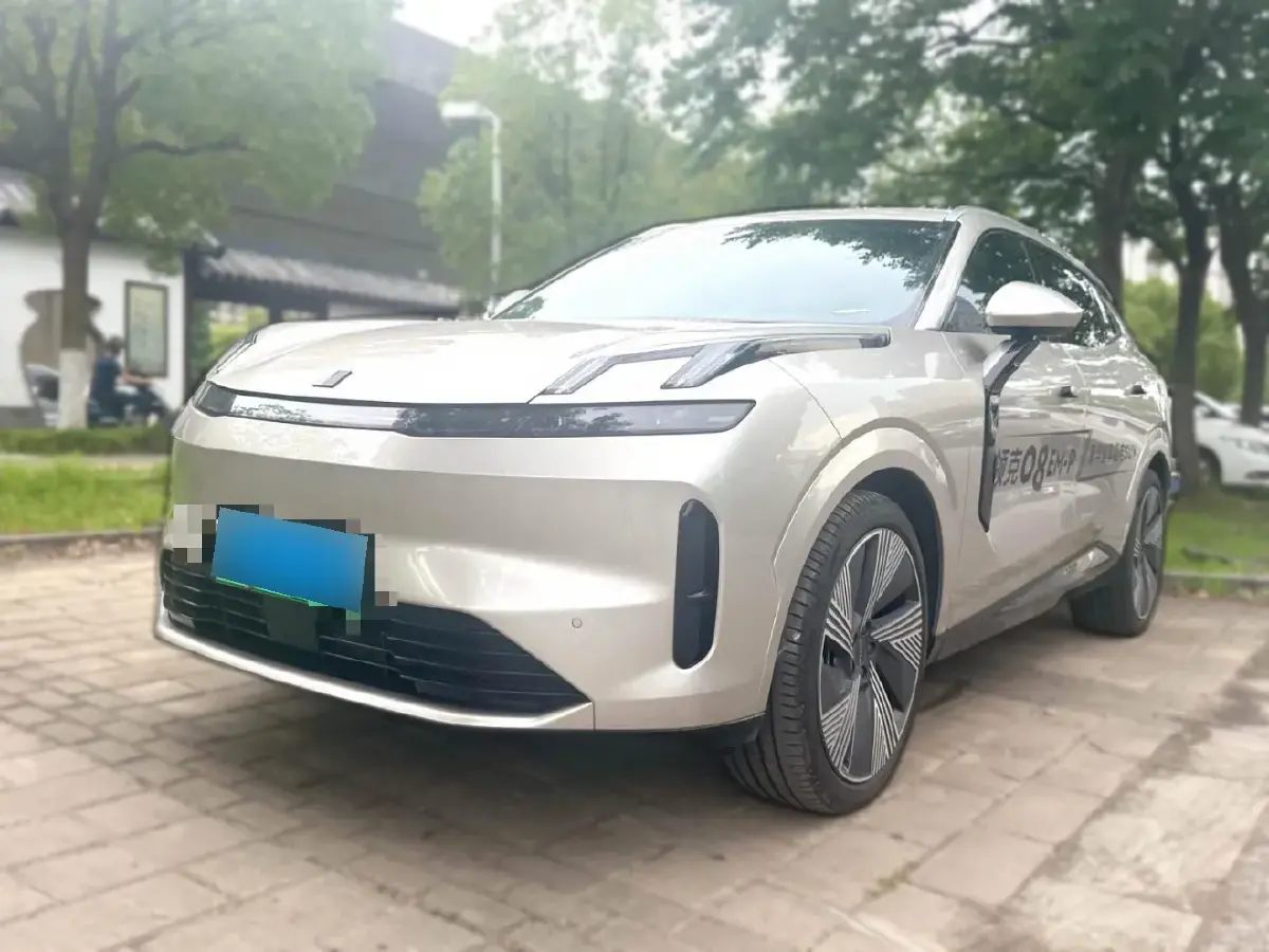 2023 LYNK&CO 08 EM-P 1.5T 163HP L4 3DHT PHEV 21.2KWH