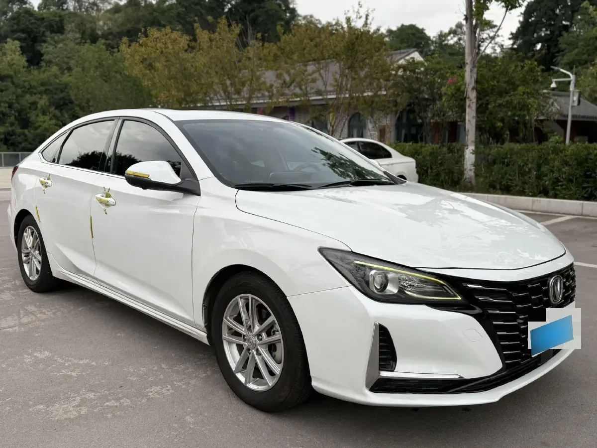 2022 ChangAn Raeton CC 1.5T 188HP L4 7DCT,autocango,china used car exporter,china ev exporter,chinese used car exporter,chinese used ev exporter