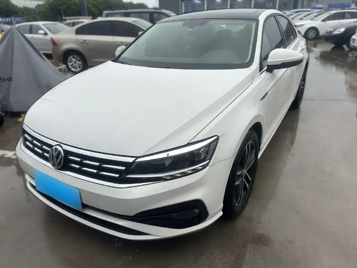 2015 Volkswagen Lavida 1.6L 110HP L4 5MT