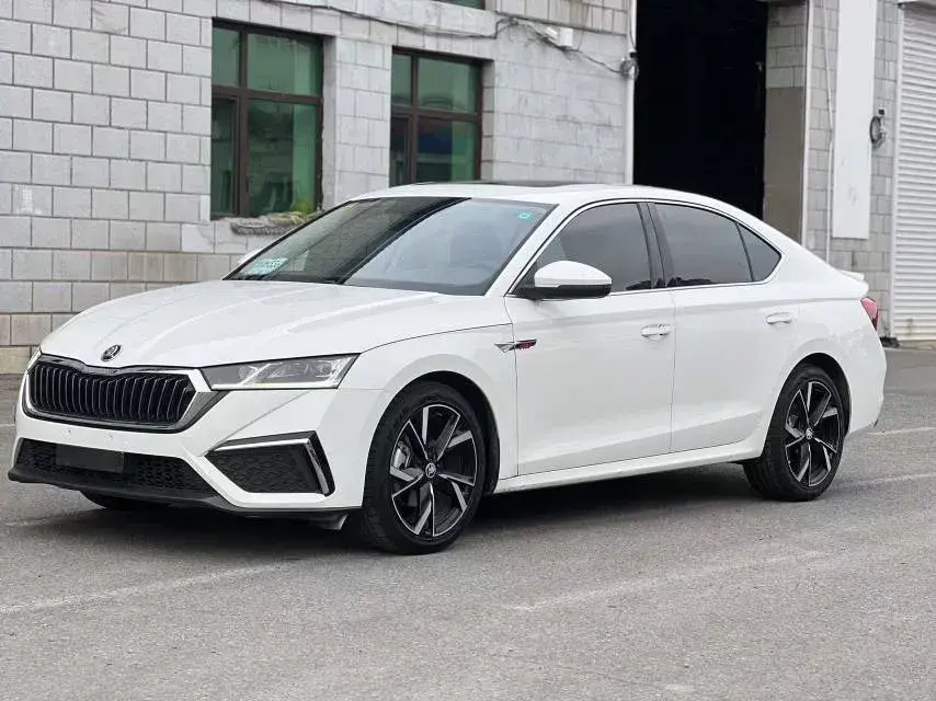 2022 Skoda Octavia 1.4T 150HP L4 7DCT