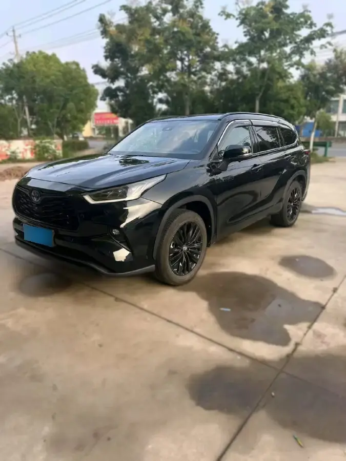 2023 Toyota Highlander 2.5L 189HP L4 E-CVT Hybrid