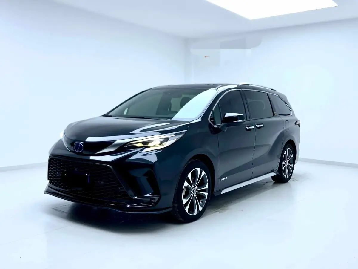 2023 Toyota Granvia 2.5L 189HP L4 E-CVT Hybrid