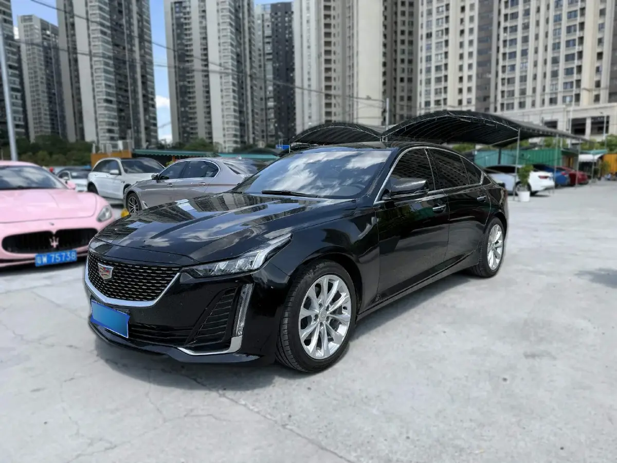 2022 Cadillac CT5 2.0T 237HP L4 10AT