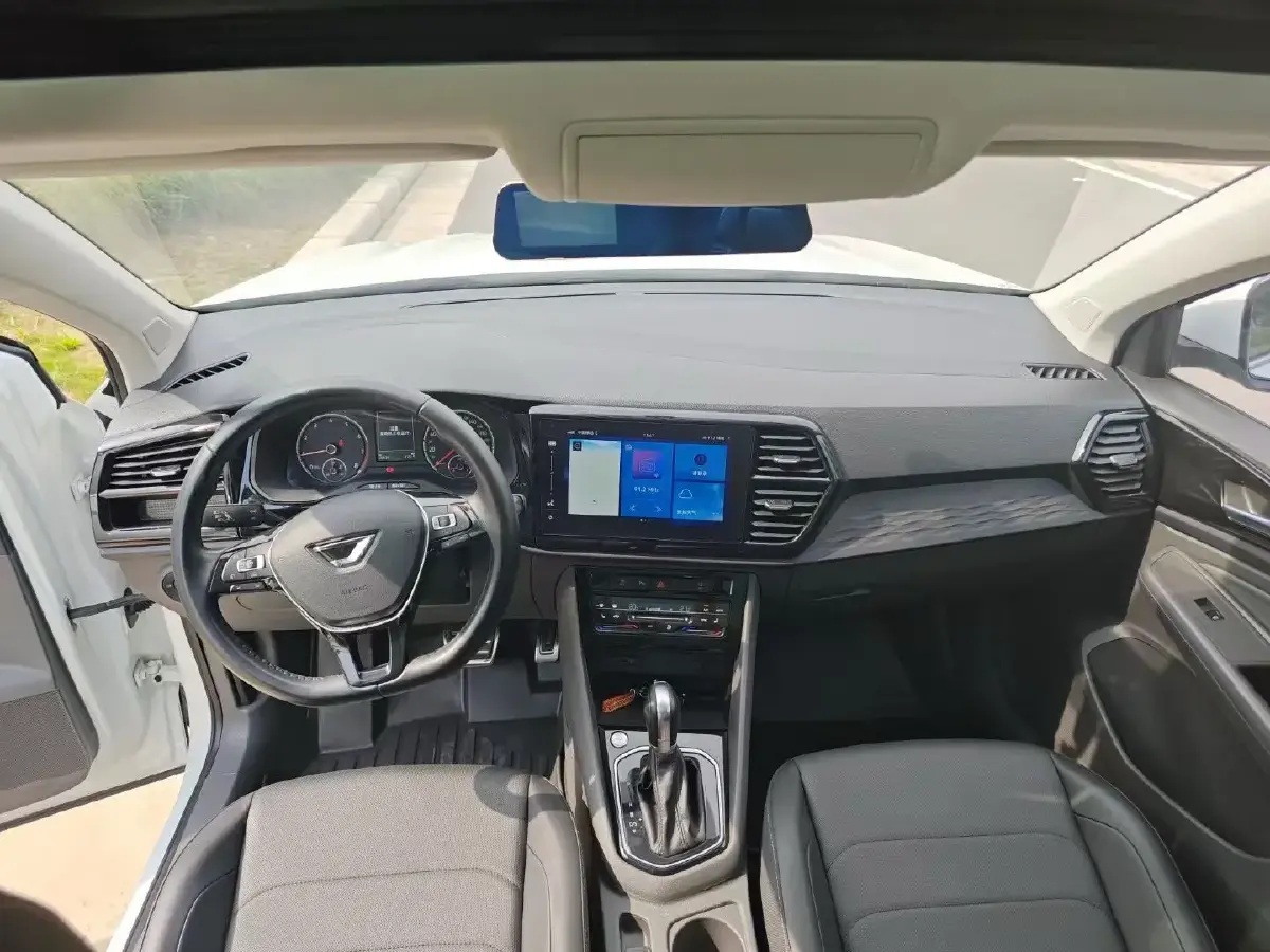 2020 Jetta VS7 1.4T 150HP L4 6AT,autocango,china used car exporter,china ev exporter,chinese used car exporter,chinese used ev exporter