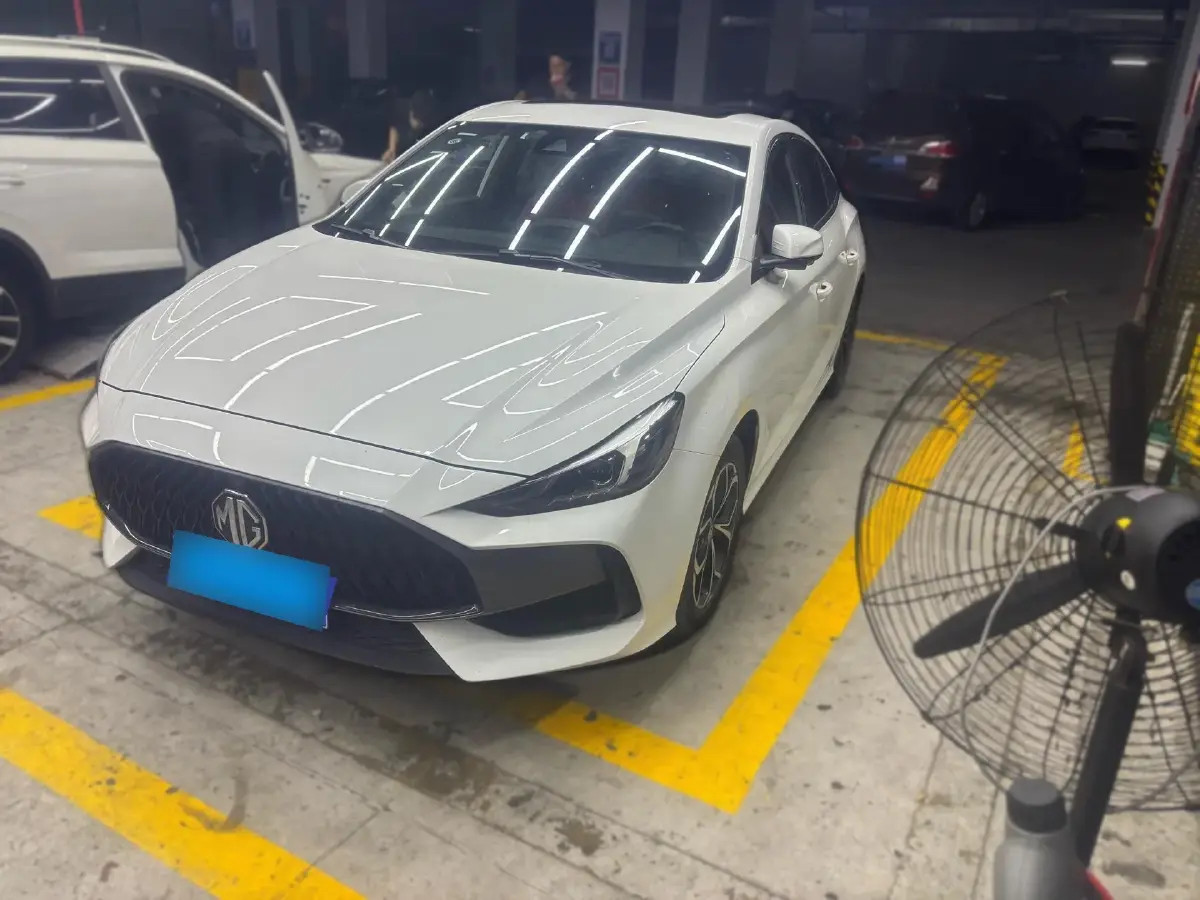 2021 MG 5 1.5L 120HP L4 CVT