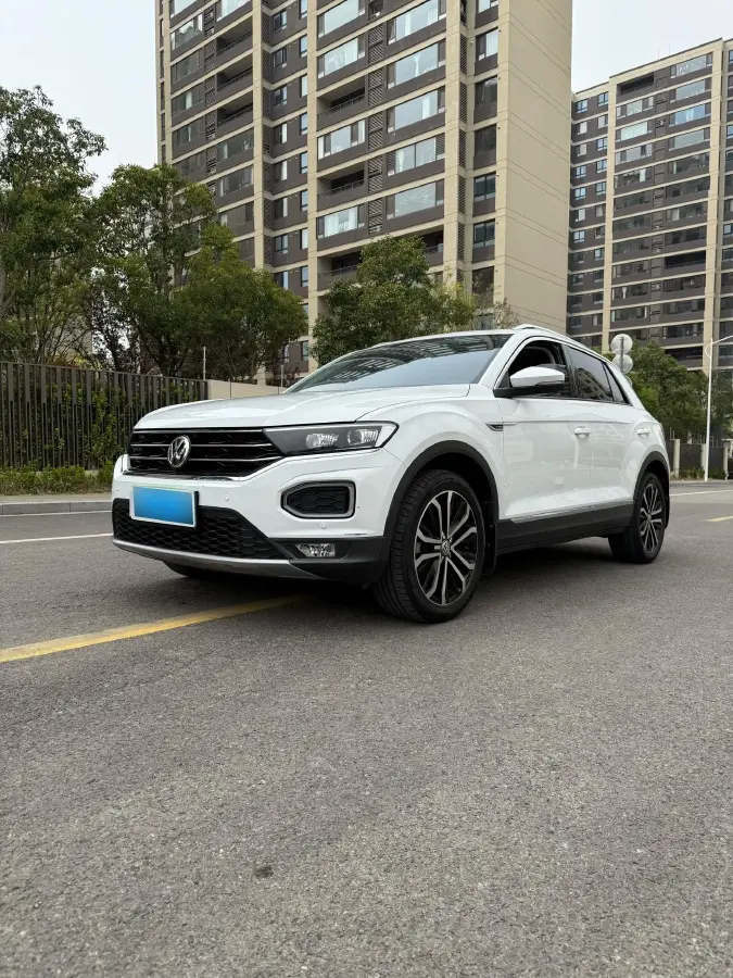 2022 Volkswagen T-Roc 1.4T 150HP L4 7DCT