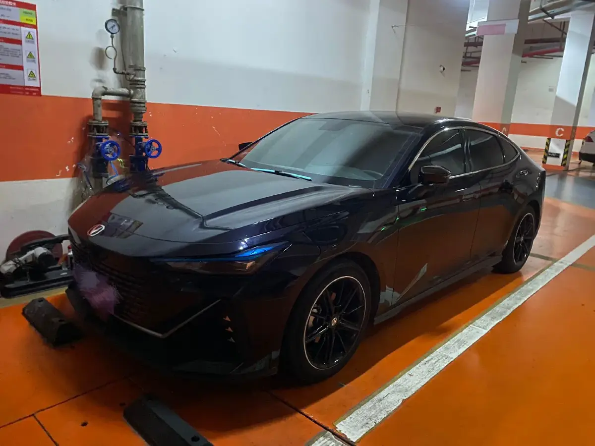 2022 ChangAn UNI-V 1.5T 188HP L4 7DCT