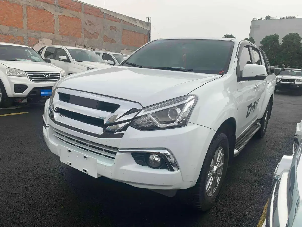 2022 Isuzu LingTuo 2.0T 220HP L4 8AT