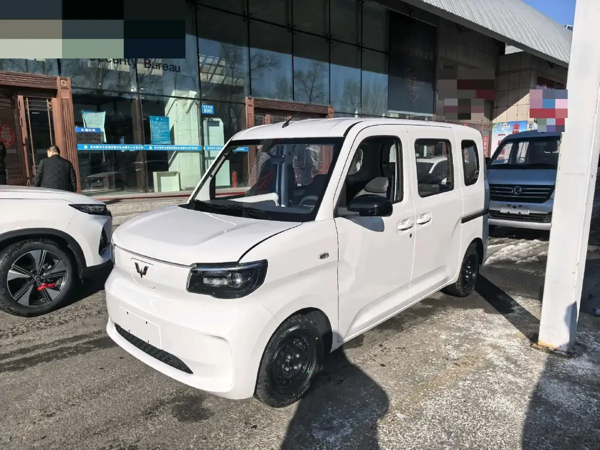 2025 WuLing ZhiGuang BEV 17.7KWH