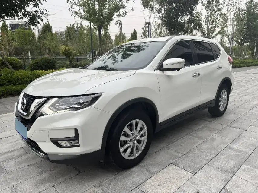2021 Nissan X-Trail 2.0L 151HP L4 CVT