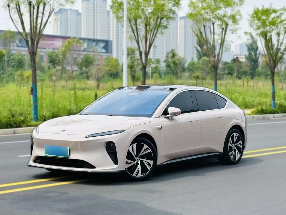 2022 NIO ET5 BEV 75KWH