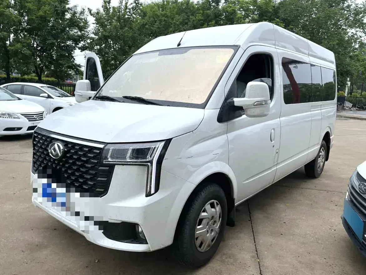 2024 MAXUS XinTu V80 2.0T 147HP L4 6MT