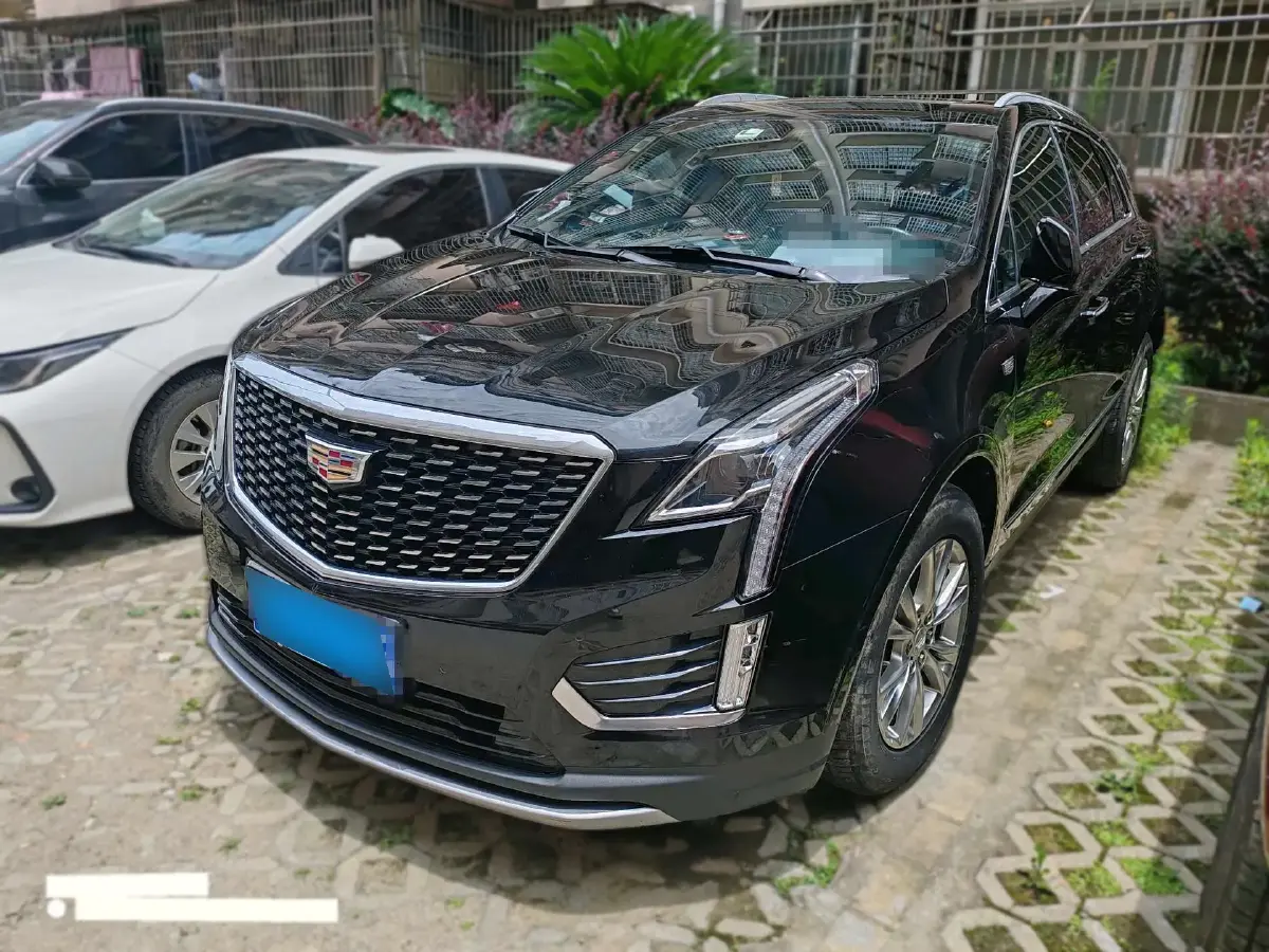 2022 Cadillac XT5 2.0T 237HP L4 9AT