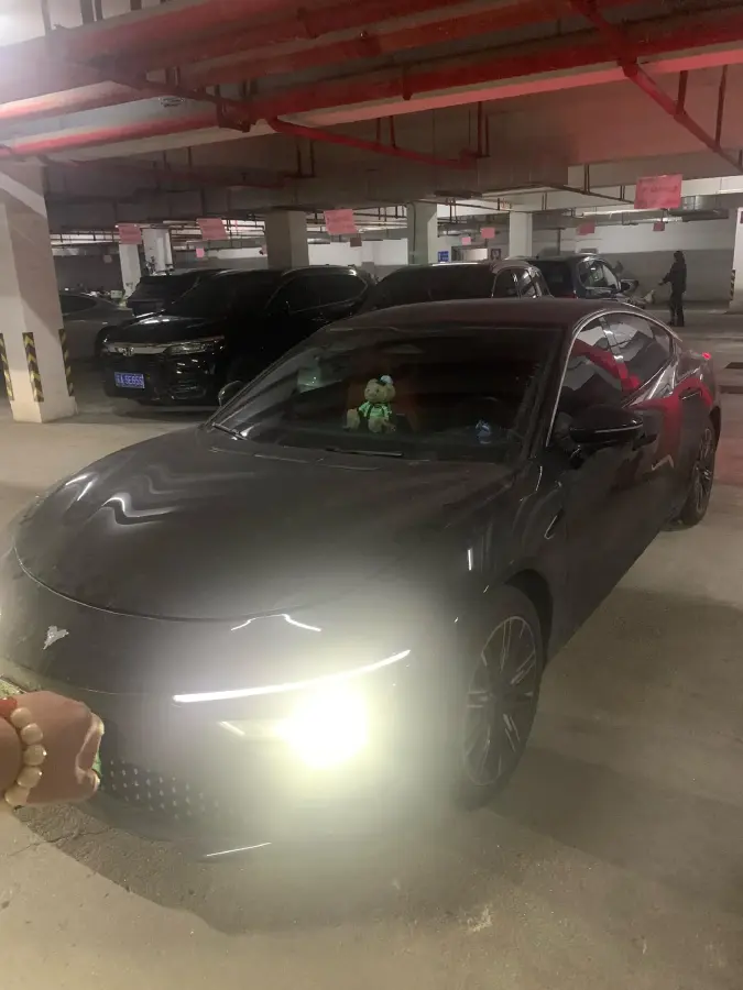 2022 Neta S Range Extended 231HP REEV 43.51KWH