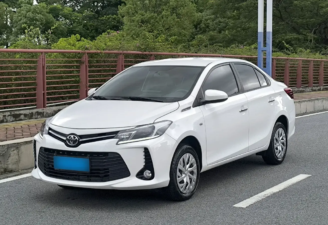 2022 Toyota Vios 1.5L 112HP L4 CVT