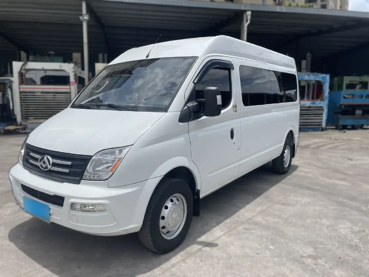2021 MAXUS XinTu V80 2.0T 139HP L4 6AMT