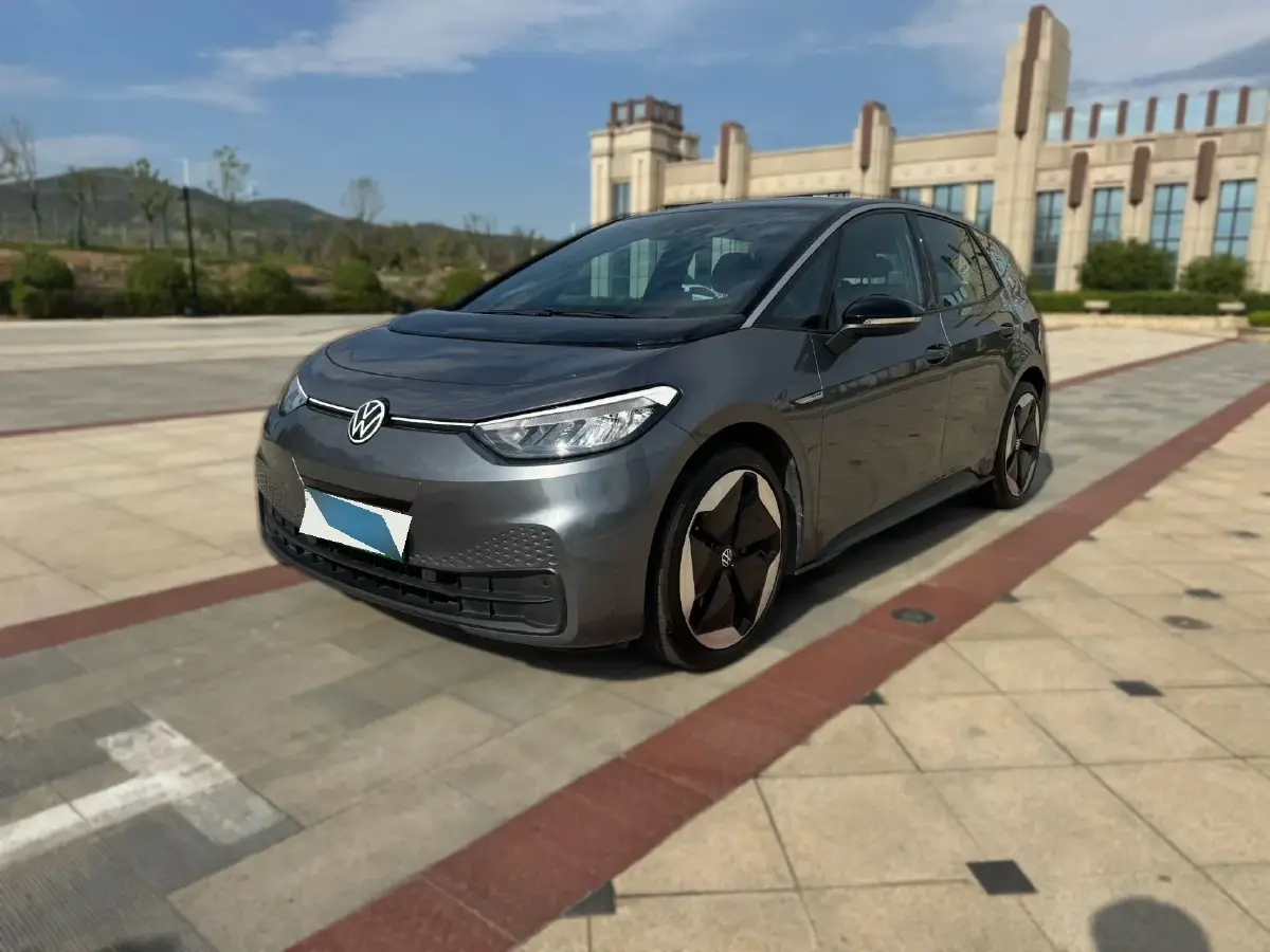 2023 Volkswagen ID.3 BEV 52.8KWH