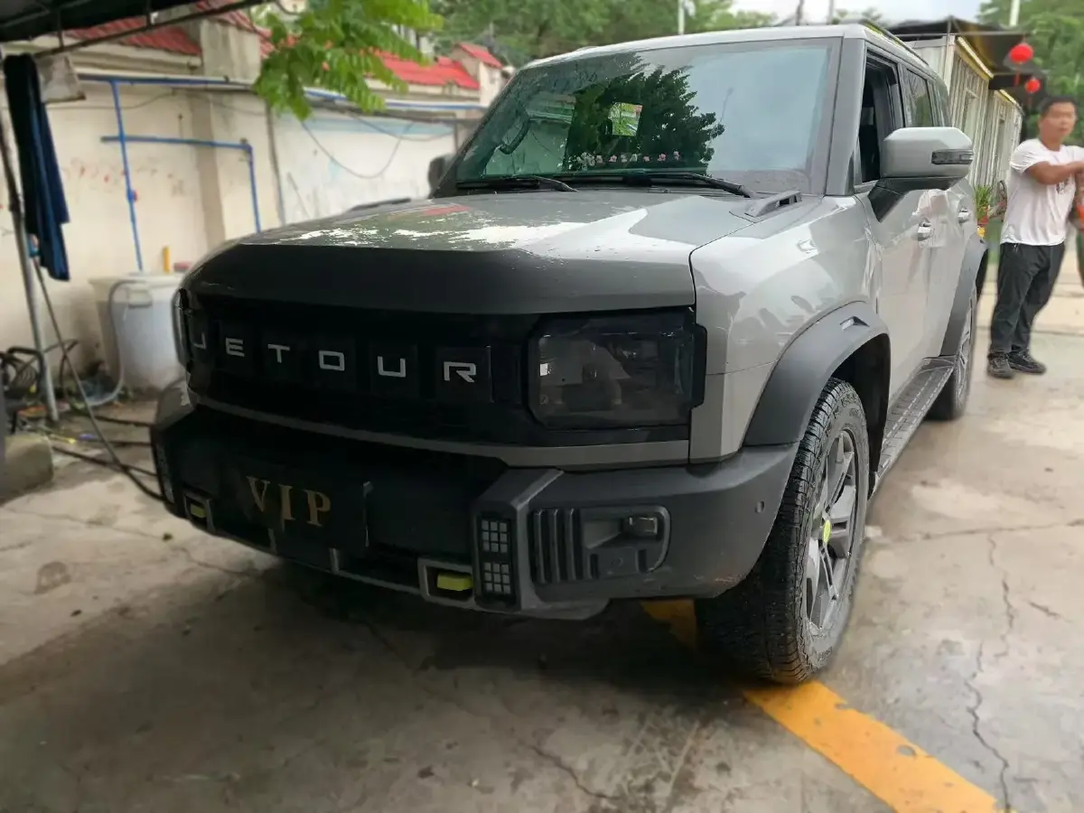 2023 Jetour Traveller 2.0T 254HP L4 8AT