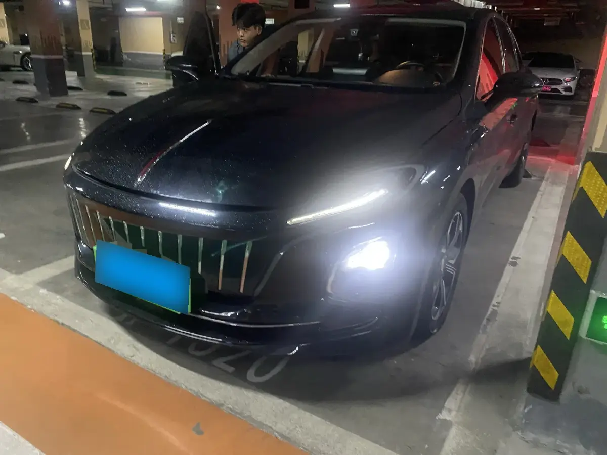 2023 HongQi E-QM5 BEV 54KWH